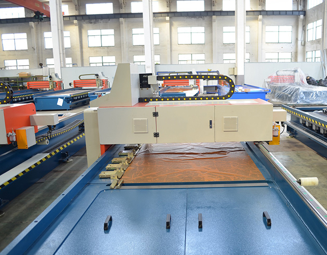 Große Waage-Aluminium-CNC-Gantry-V-Rollmaschine für Haushaltsgeräte